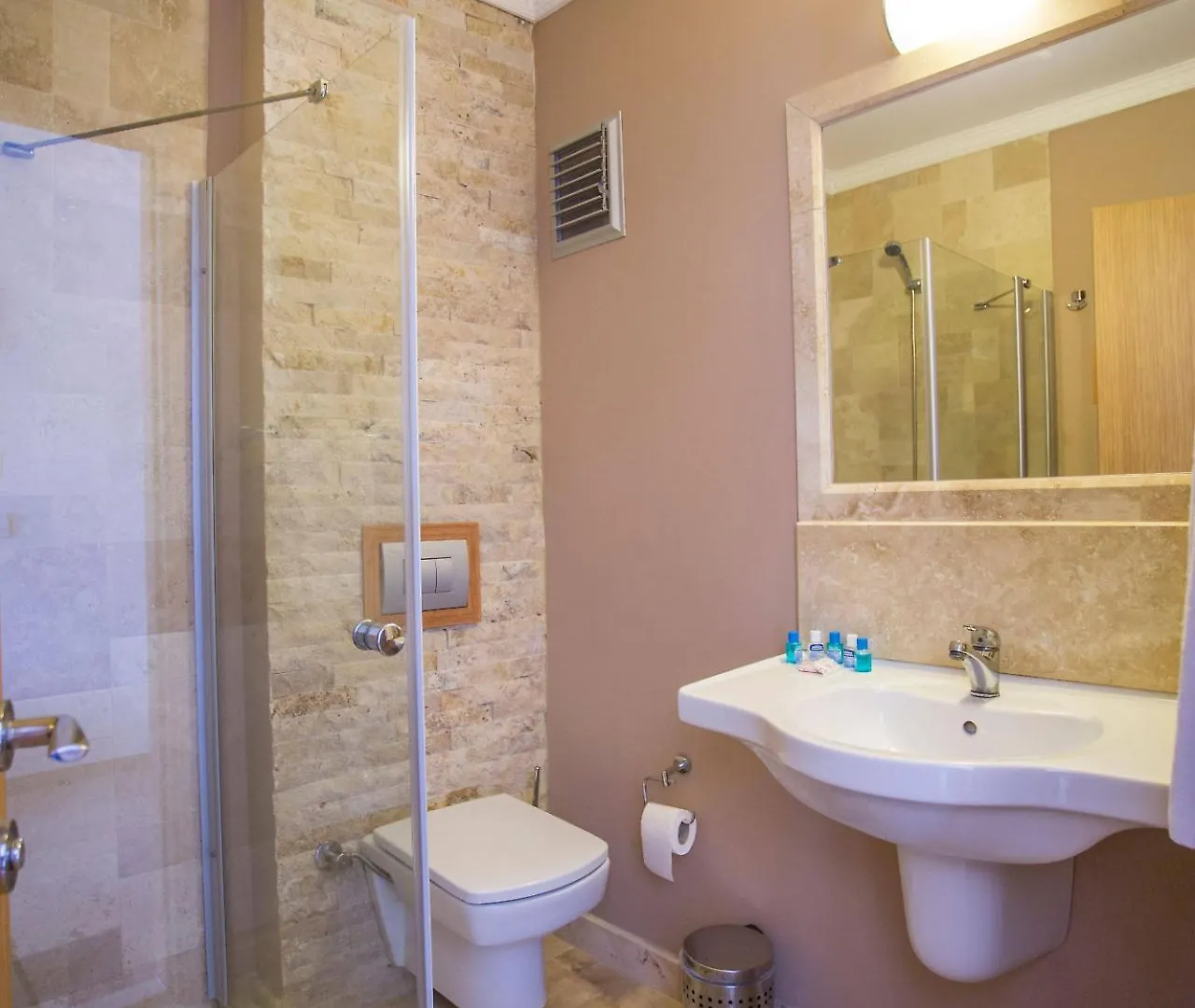 Apartment Hotel Melis Kusadasi Turkey